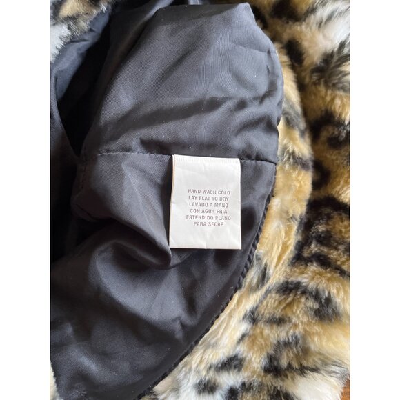 Tan black white faux fur leopard print bucket hat - Picture 5 of 8